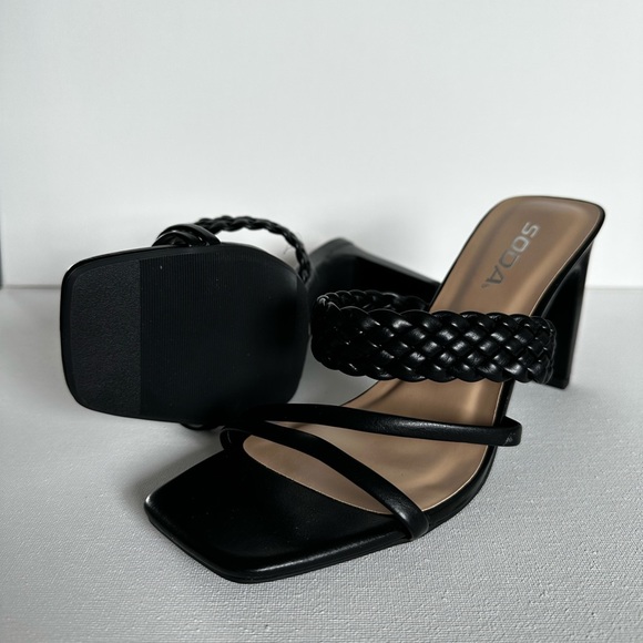 #21 New in box- Women's Braided Heeled Mules Square Toe Block Heel Sandals/ 7.5 - Picture 2 of 7